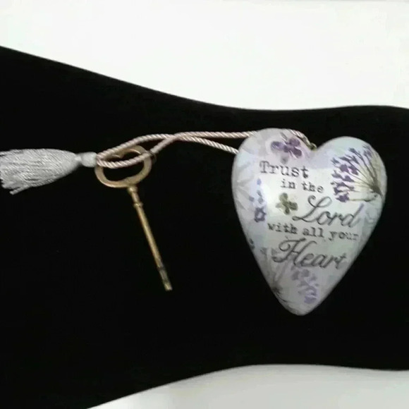 Christine Adolph Art heart with key - Picture 2 of 3